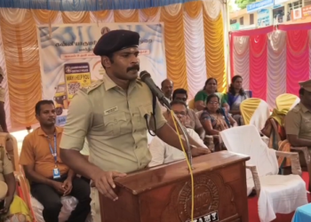 கன்னியாகுமரி மாவட்டம் மார்த்தாண்டத்தில் ஆட்டோக்களுக்கு க்யூ ஆர் கோடு வழங்கும் நிகழ்வு