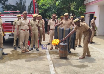 கன்னியாகுமரி மாவட்டம்  நாகர்கோவிலில் உள்ள தீயணைப்பு நிலையத்தில் விழிப்புணர்வு முகாம்