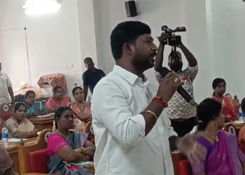 விழுப்புரம் நகராட்சியில் நகரமன்ற கூட்டத்தில் பரபரப்புADMKகவுன்சிலர் பதவியை ராஜினாமா