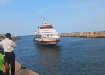 இலங்கை இந்தியா இடையேயான பயணிகள் போக்குவரத்து கப்பல் நிறுத்தம்