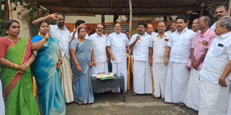 தலித்பெண்ணை தொடர்ந்து அவமதித்த மாவட்டஆட்சியர் அழகுமீனா மீது வன்கொடுமை வழக்குப்பதிவு செய்ய MLAதளவாய்சுந்தரம் பேட்டி