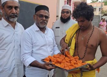 நெகிழ்ச்சியை ஏற்படுத்திய இஸ்லாமியர்கள்..!