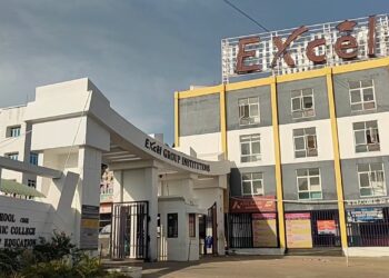 செய்தியாளர்களுக்கு மிரட்டல் விடுத்த எக்ஸல் கல்லூரி நிர்வாகம்