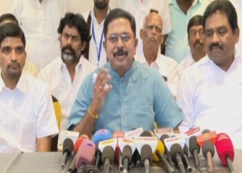 விஜய் தலைமையில் கண்டிப்பா ஒரு கூட்டணி இருக்கு – TTV உறுதி