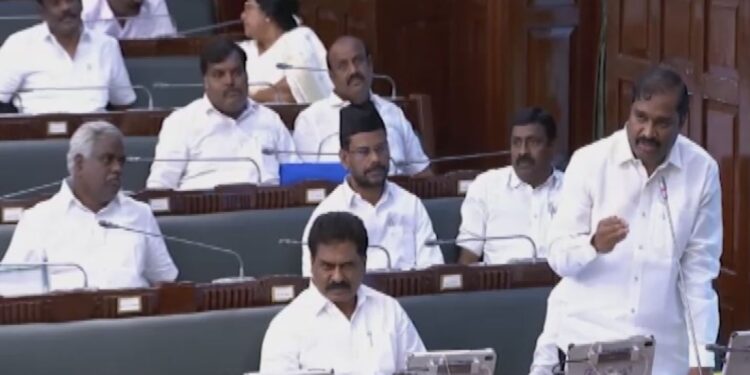 பேரவையில் துரைமுருகன்-வேல்முருகன் வாக்குவாதம்