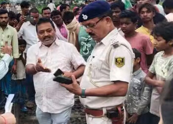 ரீல்ஸ் எடுக்க முயன்ற 4 பேர் வந்தே பாரத் ரயில் மோதி உயிரிழப்பு!