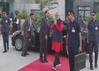 குடியரசு துணைத் தலைவர் சி.பி.ராதாகிருஷ்ணன் செஷல்ஸ் நாட்டிற்கு பயணம்