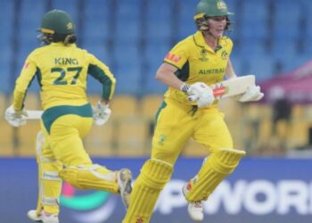 ஆஸ்திரேலியா மகளிர் அணி அபார வெற்றி