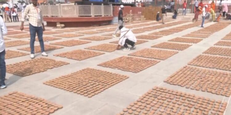 26 லட்சம் தீபங்கள் ஏற்றி கின்னஸ் சாதனைக்கு தயாரான அயோத்தி