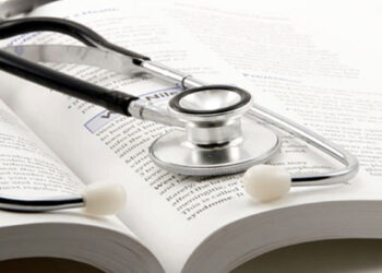 மருத்துவ சீட் பெற வேண்டும் என்ற ஆசையில் வித்தியாச முயற்சி.. பெற்றோருடன் சிக்கிய மாணவி..