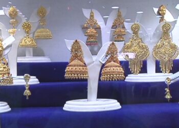 இன்றும் குறைந்த தங்கம் விலை ஆபரண தங்கம் ஒரு சவரன் ரூ.91,200