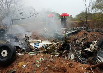 கென்யாவில் சிறிய ரக விமானம் விபத்து : 12 பேர் பலி