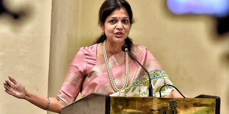 விவசாயிகள் கத்தி கதறும் வரை காத்திருக்கும் அரசு : சௌமியா அன்புமணி குற்றச்சாட்டு