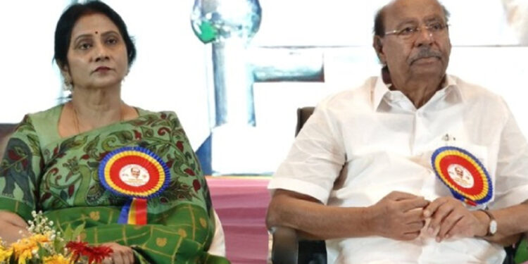 பாமக செயல்தலைவர் பதவியை மகளுக்கு வழங்கினார் ராமதாஸ்