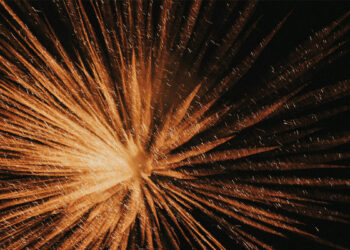 தீபாவளி பட்டாசு வெடிப்பு நேரம் அறிவிப்பு : காலை 6-7, மாலை 7-8 மணி வரை மட்டுமே அனுமதி !