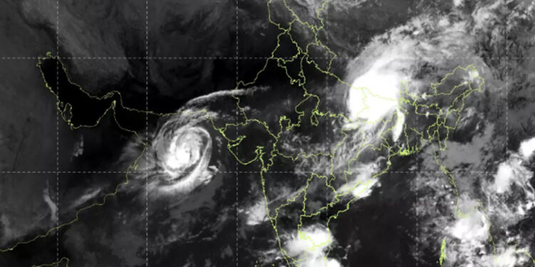 சக்தி புயல் தீவிர புயலாக வலுவடைந்தது: தமிழகத்தில் மழைக்கு வாய்ப்பு!