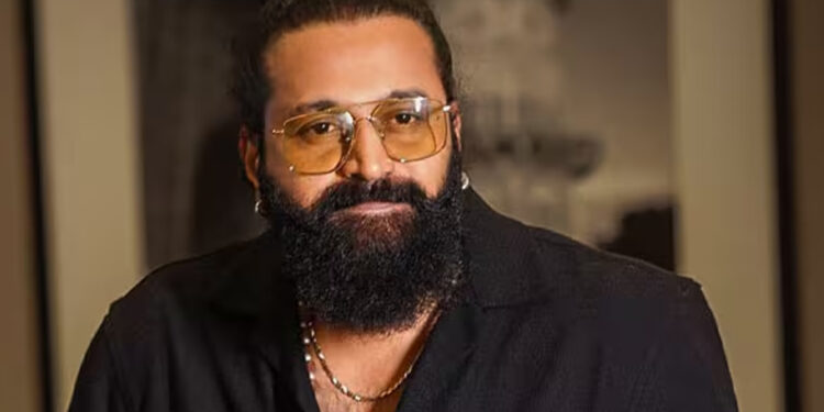 கரூர் துயரம் : “தனி மனிதனின் தவறு அல்ல” – இயக்குனர் ரிஷப் ஷெட்டி கருத்து