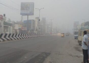 பட்டாசு வெடிப்பால் புகை மண்டலம் சூழ்ந்தது – மக்கள் அவதி