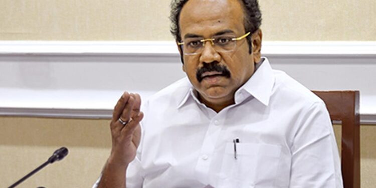 சாதி பெயர்களை நீக்கினாலும் தப்பா? தென்னரசு கேள்வி