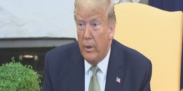 மீண்டும் மிரட்டும் டிரம்ப் – ஆமா இவருக்கு வேற வேலையே இல்ல!