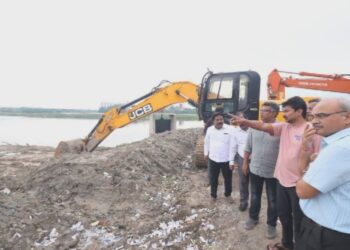 ஆய்வு பணிகளை கையில் எடுத்த துணை முதல்வர்