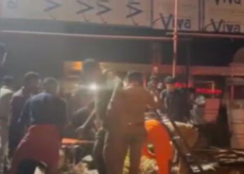 கேரளாவில் கழிவுநீர் தொட்டியில் விஷவாயு தாக்கி 3 தமிழர்கள் பலி