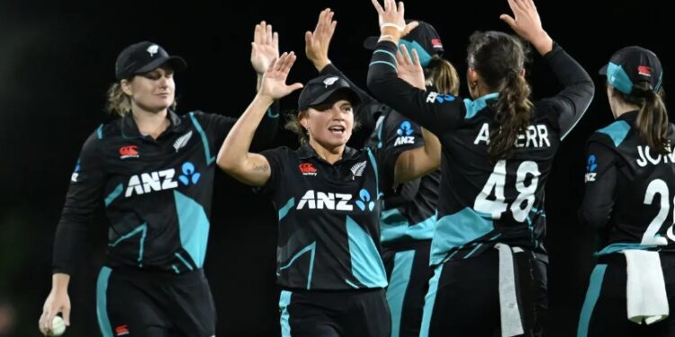 முதல் வெற்றியை பதிவு செய்த நியூசிலாந்து