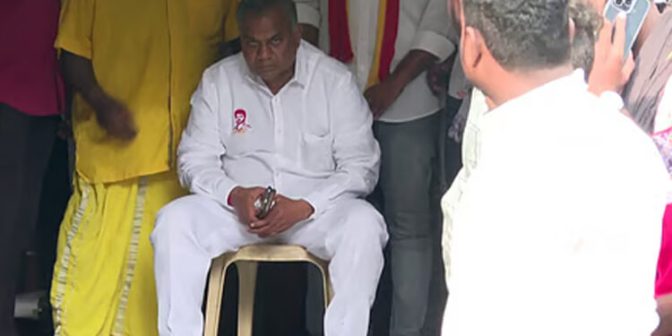 “இந்த ஆண்டு தீபாவளி கொண்டாட வேண்டாம்” – தவெக நிர்வாகிகளுக்கு உத்தரவிட்ட என். ஆனந்த்