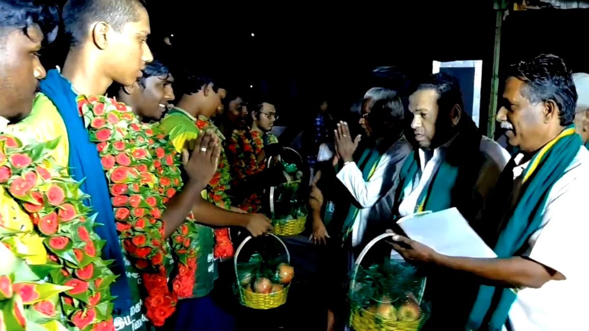 குமரி முதல் சென்னை வரை ‘பசுமைப் பயணம்’:   திண்டுக்கல்லில் வரவேற்பு!