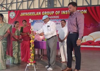 ‘கல்விக் களஞ்சியம்’ – மாணவர்களின் கலைத் திறன்கள் ஜொலிப்பு!