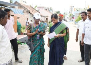 நீலகிரி மக்கள் குறை தீர்க்கும் கூட்டத்தில்  சிறப்பு திருத்தப் பணிகள் குறித்து விழிப்புணர்வு!
