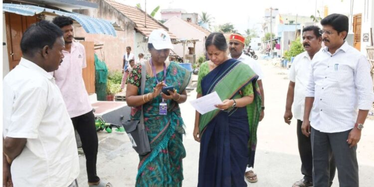 நீலகிரி மக்கள் குறை தீர்க்கும் கூட்டத்தில்  சிறப்பு திருத்தப் பணிகள் குறித்து விழிப்புணர்வு!