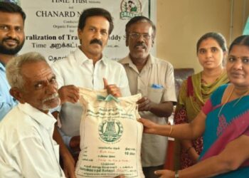 நிலக்கோட்டையில் பாரம்பரிய நெல் விதைக்கு புதிய உயிர்  பாரம்பரிய விதை நெல் பகிர்வு கூட்டம்