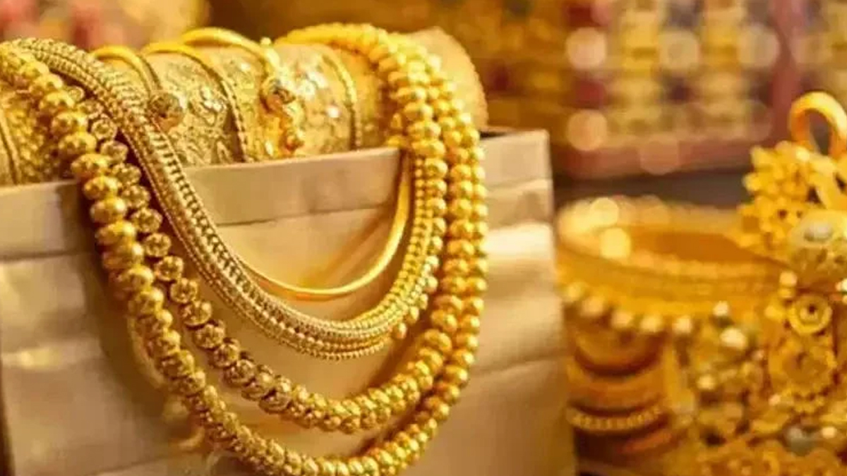 வார தொடக்கத்தில் தங்கம் விலை குறைவு !