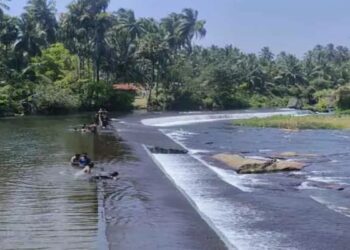 ஆழியார் தடுப்பணையில்  இரும்பு கம்பி வேலி அமைப்பு