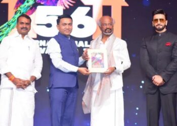 தலைவரு நிரந்தரம் – ரஜினிக்கு வாழ்நாள் சாதனையாளர் விருது