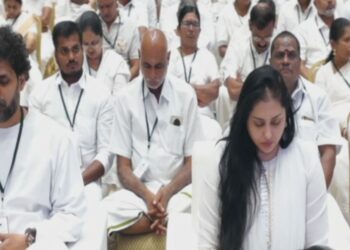 தீவிரவாதத்தை இரும்புக்கரம் கொண்டு ஒடுக்குங்கள் – நமீதா வேண்டுகோள்