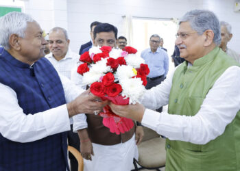 மீண்டும் பீகார் முதல்வராகிறார் நிதிஷ் குமார் – பிஜேபிக்கு துணை முதல்வர் பதவி