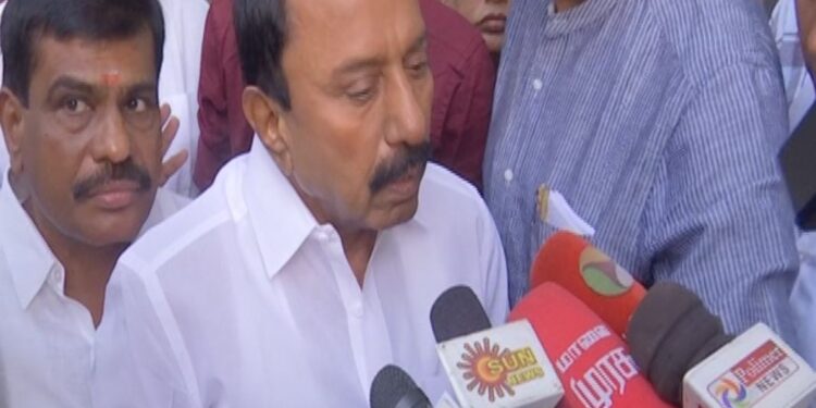 அதிமுகவிலும் குடும்ப ஆட்சி – செங்கோட்டையன் கடும் தாக்கு