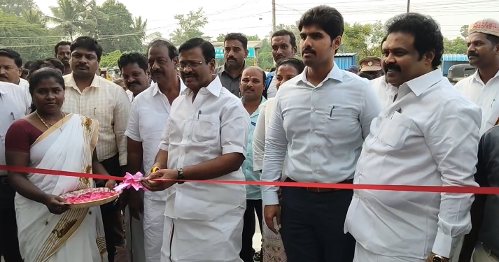 திருவள்ளூர் மாவட்ட ஆட்சியர் அலுவலகத்தில்  மாணவர்கள் பயன்பெறும் வகையில் ரூ.5.52 கோடி மதிப்பீட்டில் அமைக்கப்பட்டுள்ள  அறிவியல் பூங்கா