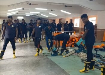 கனமழையை எதிர்கொள்ள தமிழ்நாடு பேரிடர் மீட்பு படையினர் 30 பேர் வருகை,கருவிகள்,ரப்பர் படகுடன் தயார் நிலை