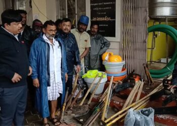 மயிலாடுதுறை மாவட்டத்தில் மழைக்கால முன்னெச்சரிக்கைகள் குறித்து மாவட்ட ஆட்சியர் நேரில் ஆய்வு மாவட்டஆட்சியர் பேட்டி