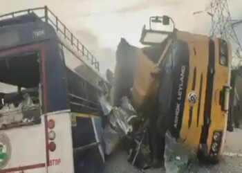 விபத்தில் சிக்கிய அரசுப் பேருந்து – 17 பேர் பலி