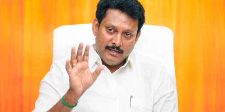 மழையால் பள்ளிகளில் தண்ணீர் தேங்காதவாறு நடவடிக்கை – அன்பில் மகேஷ் தகவல்