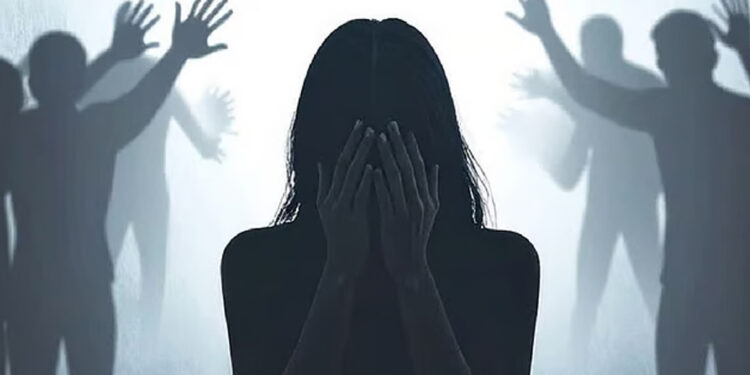 3 பேரை சுட்டுப்பிடித்த காவல்துறை : குற்றவாளிகள் விவரம் வெளிச்சம் !