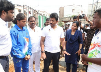 கண்ணகி நகர் கார்த்திகாவுக்கு பெருமை சேர்க்க அரசு நடவடிக்கை : நேரில் ஆய்வு செய்த உதயநிதி ஸ்டாலின்