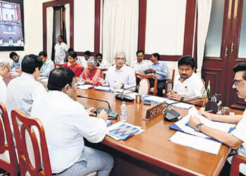 நெல்லையில் தோல்வி ஏற்பட்டால் பதவி பறிப்பு :  நிர்வாகிகளுக்கு எச்சரிக்கை கொடுத்த ஸ்டாலின் !