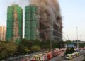ஹாங்காங் அடுக்குமாடி தீ விபத்து உயரும் பலி எண்ணிக்கை