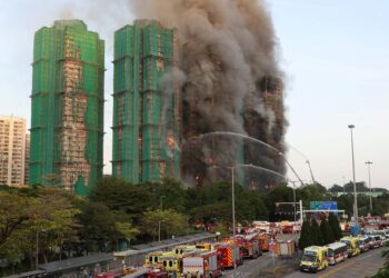 ஹாங்காங் அடுக்குமாடி தீ விபத்து உயரும் பலி எண்ணிக்கை