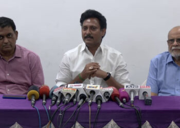 பள்ளிகளில் அடுத்த ஆண்டு முதல் பாடத்திட்டம் மாற்றம் – அமைச்சர் அன்பில் மகேஸ்